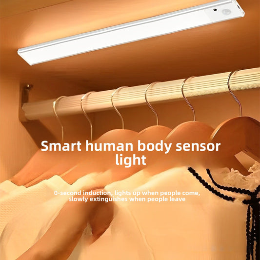 Lámpara LED con Sensor de Movimiento